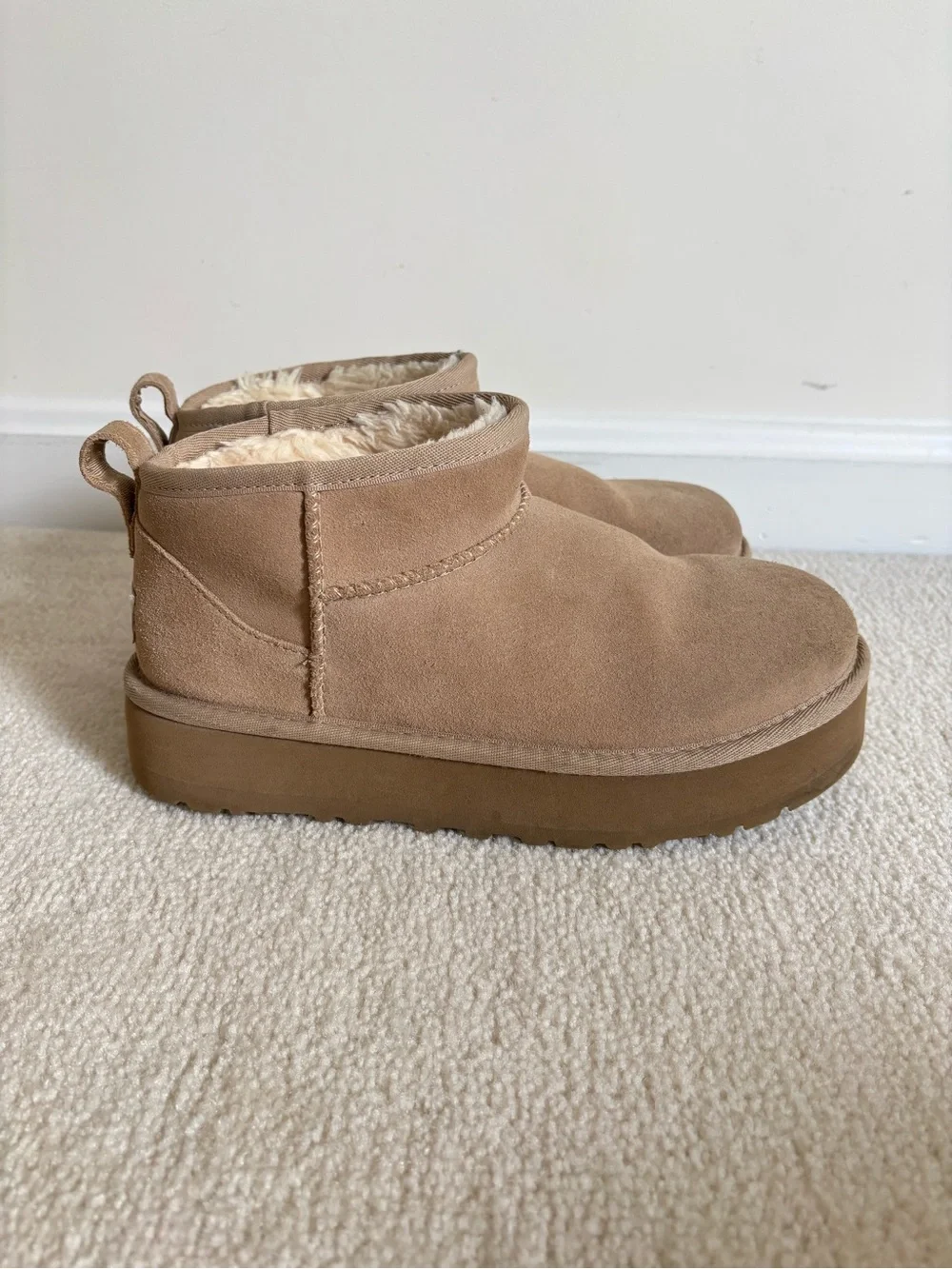 UGG Classic Ultra Mini Platform Boots BK 5